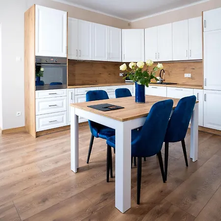 Apartment Komfortowy *